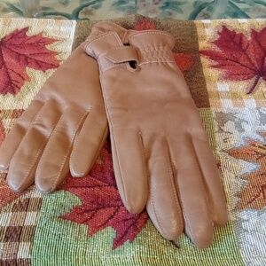Wilsons All Leather Camel Colored Driving Gloves L